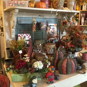 Fall Decor and Fall Mums at Blossom Town