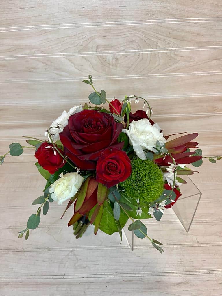 Visit Our Prom Flower Bar Blossom Town Florist Floral Delivery 56283